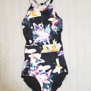 Jo + Jax Knockout Leo in Neon Lily CM